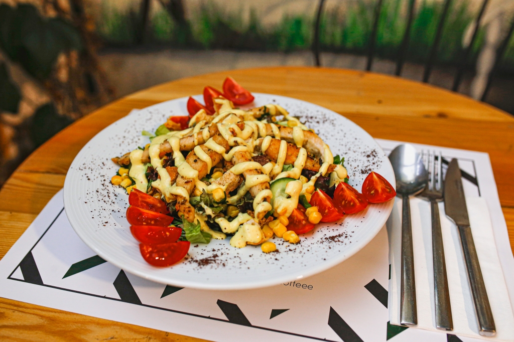 Tavuklu Sezar Salata 