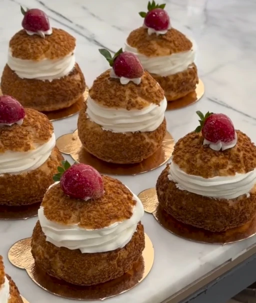 Cream Puf