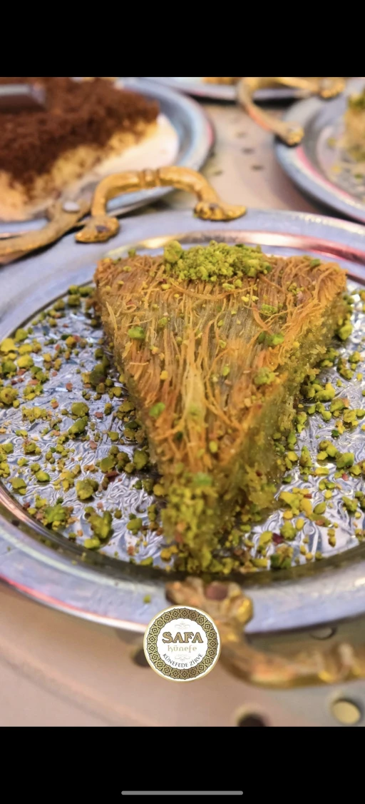 Bol Fıstıklı havuç dilimi kadayıf